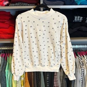 Levi’s white/black floral long sleeve crew neck sweatshirt size XS